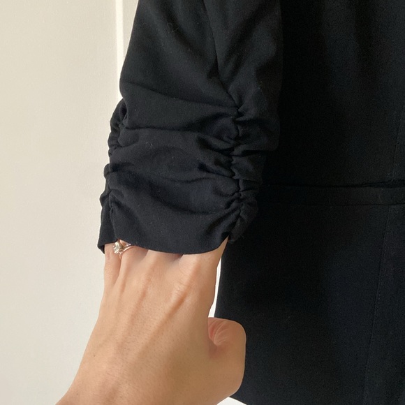 Valerie Steven’s blazer - Picture 3 of 5